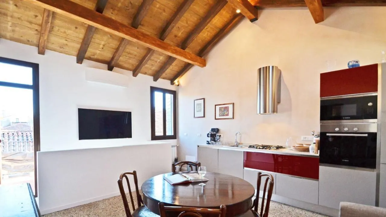 Mellina'S Terrace - Stylish House Apartment Venice